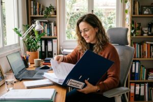 Gestão Trabalhista Doméstica: Como Proteger Seu Lar e Evitar Processos