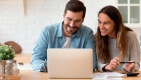 Como-o-empregador-doméstico-pode-calcular-suas-obrigações-mensais-com-a-doméstica-Use-a-calculadora-da-Doméstica-Legal